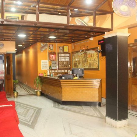 Raiganj Hotel Surja Laxmi מראה חיצוני תמונה